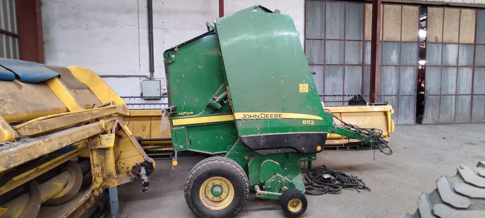 Enfardadeira John Deere 852 — imagen 2