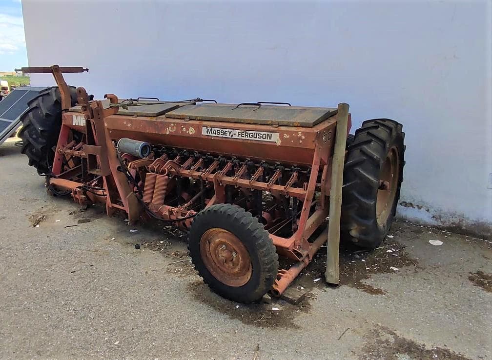 Semeador de Linhas Massey Ferguson 30 — imagen 1