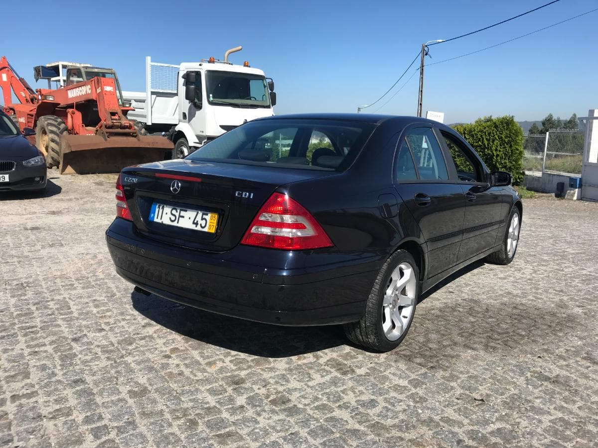Mercedes-Benz C220 CDI — imagem 5