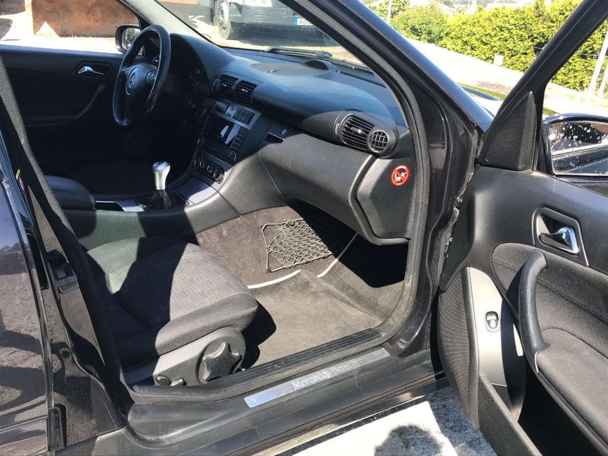 Mercedes-Benz C220 CDI — imagem 25