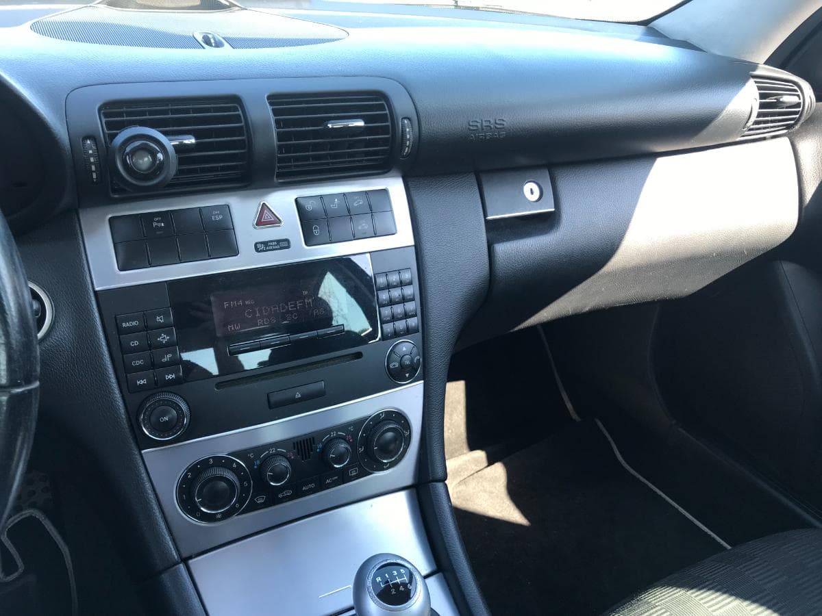 Mercedes-Benz C220 CDI — imagem 35