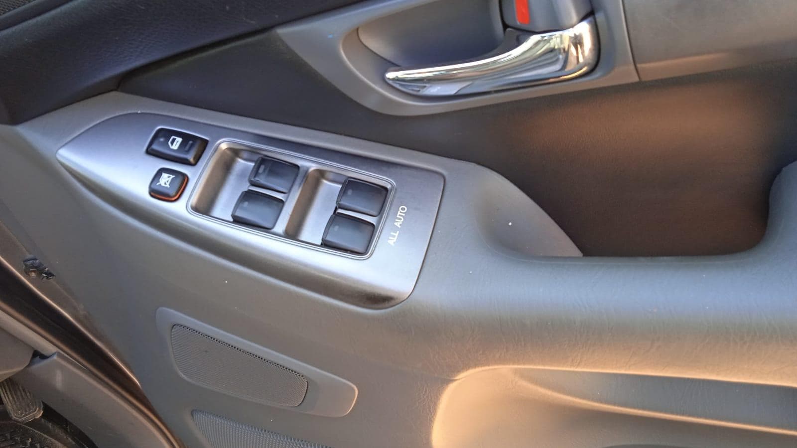 Toyota Land Cruiser Prado · — imagen 6