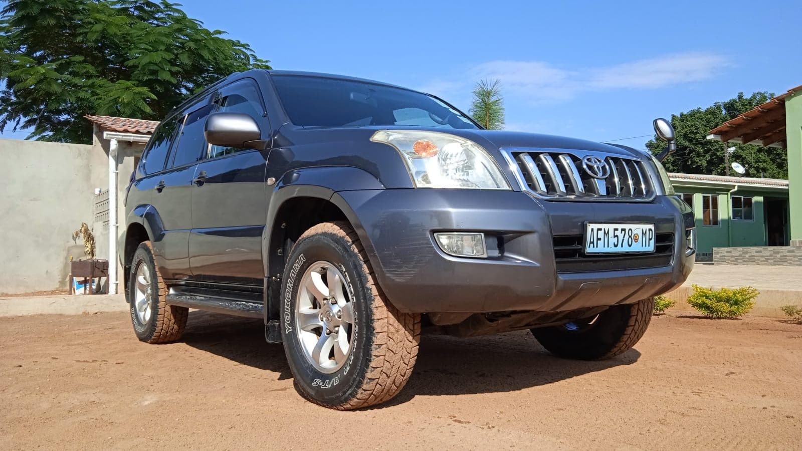 Toyota Land Cruiser Prado · — imagen 3
