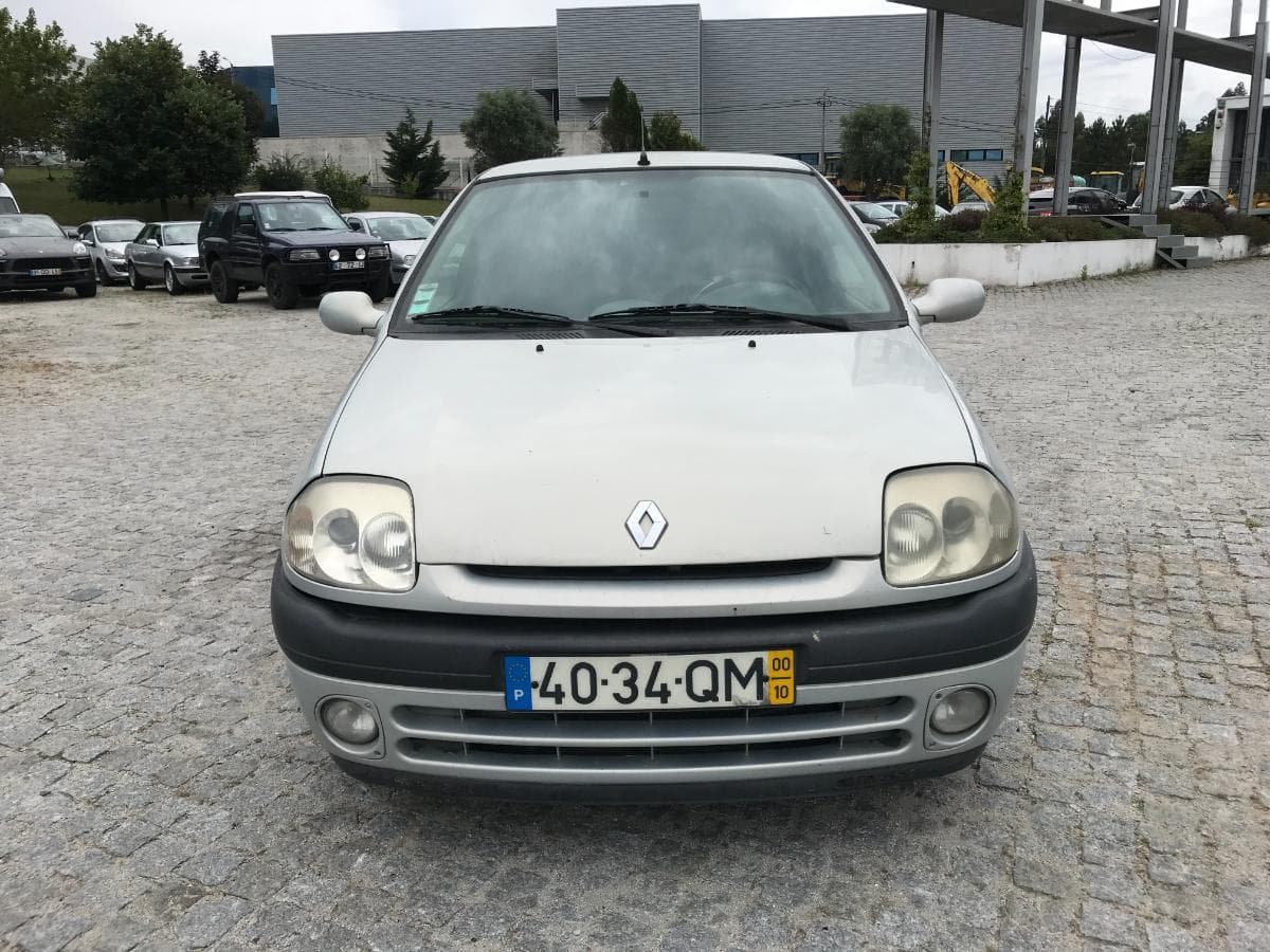 Renault Clio 1.9D · Ano 2000 — imagem 2