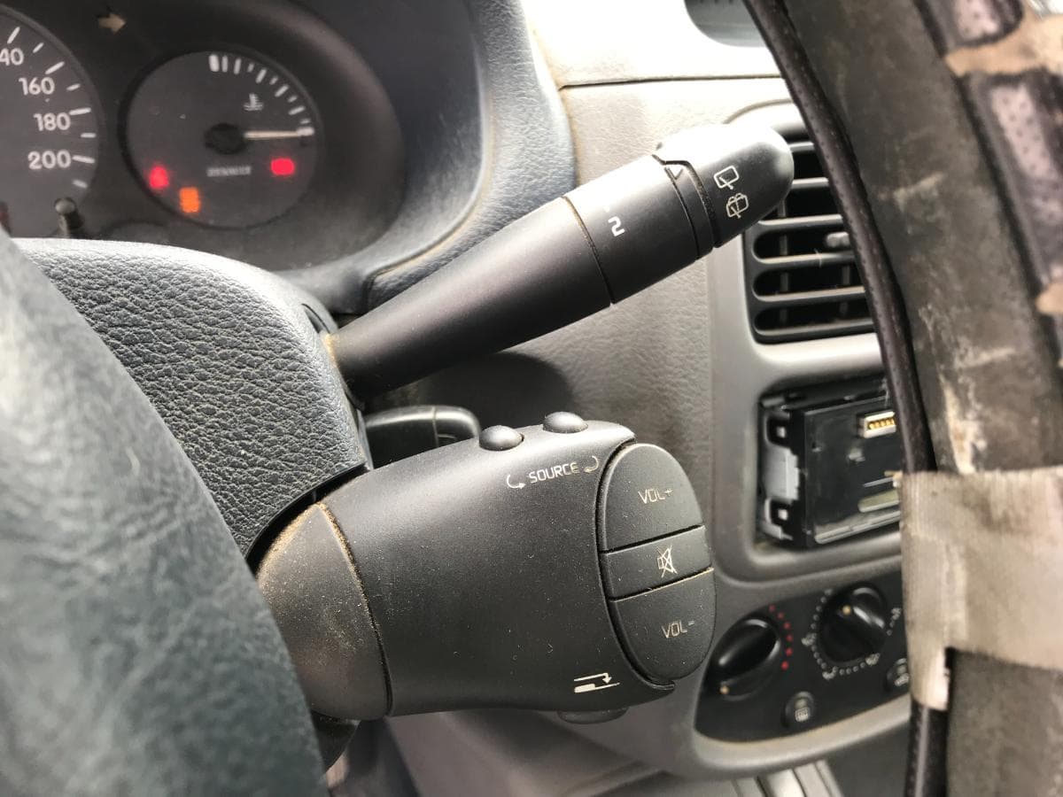 Renault Clio 1.9D · Ano 2000 — imagem 21