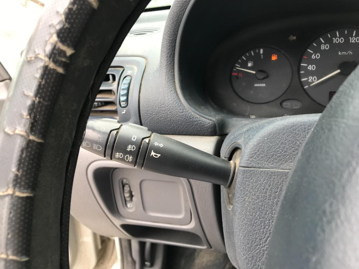 Renault Clio 1.9D · Ano 2000 — imagem 23