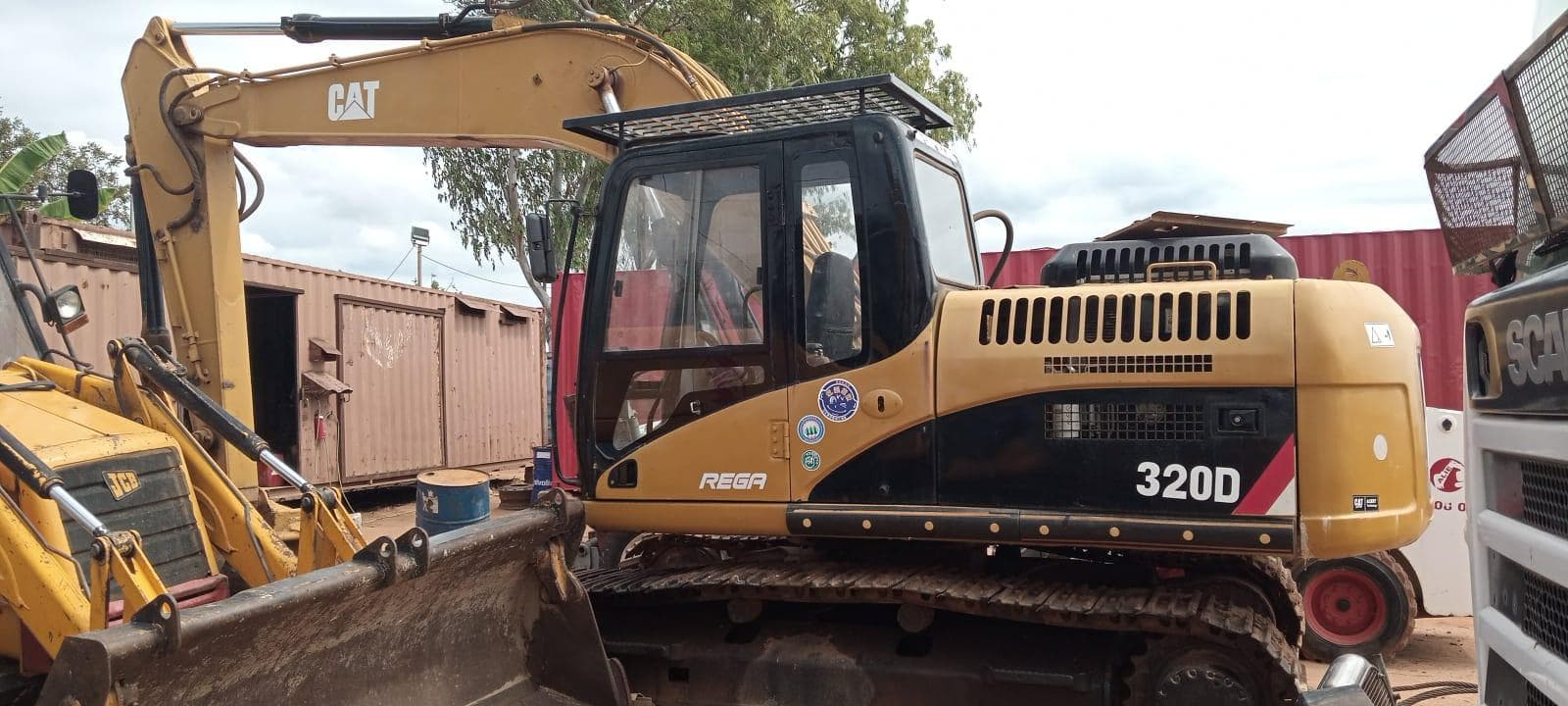 Escavadeira Caterpillar 320D