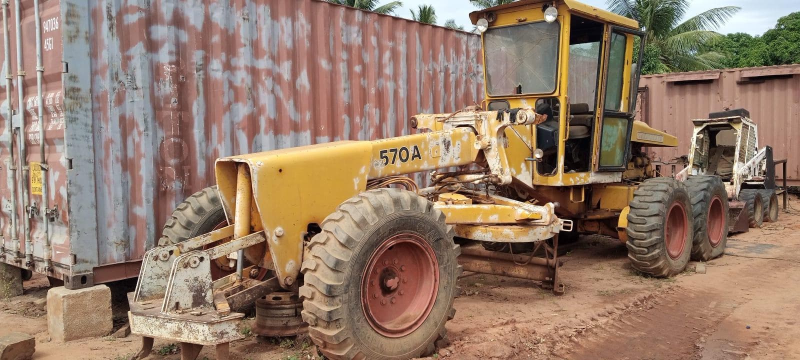 Niveladora John Deere 570A- 07996T — imagem 1