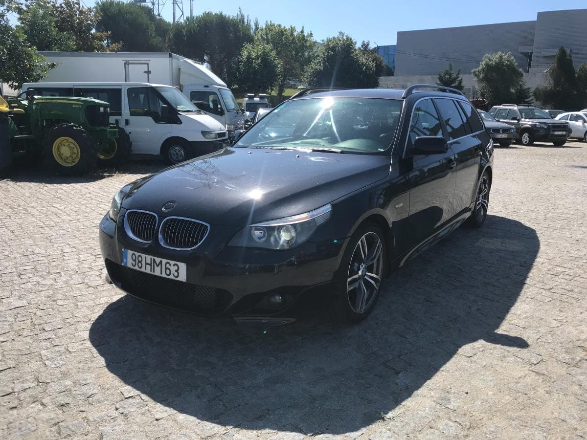 BMW 530D Touring Auto Pack M · Ano 2005 — imagem 4