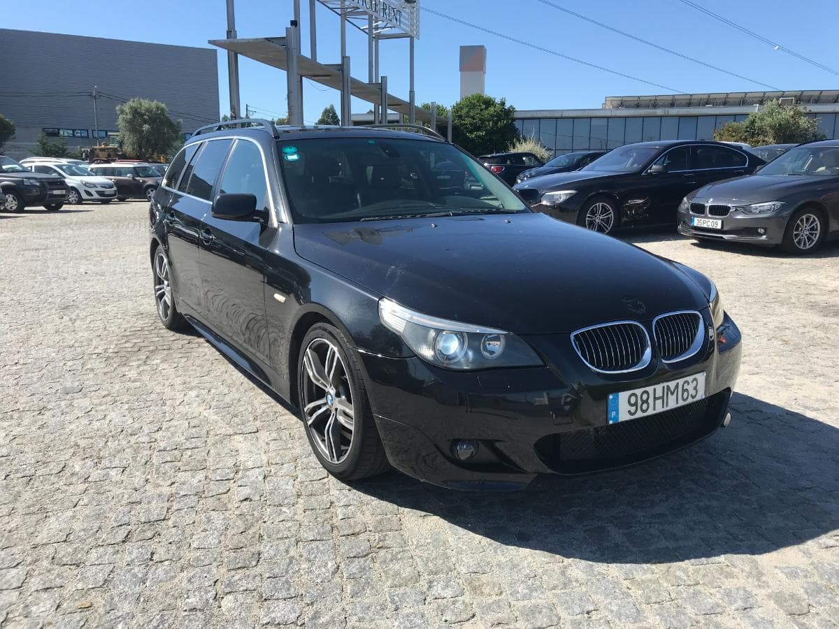 BMW 530D Touring Auto Pack M · Ano 2005 — imagem 1