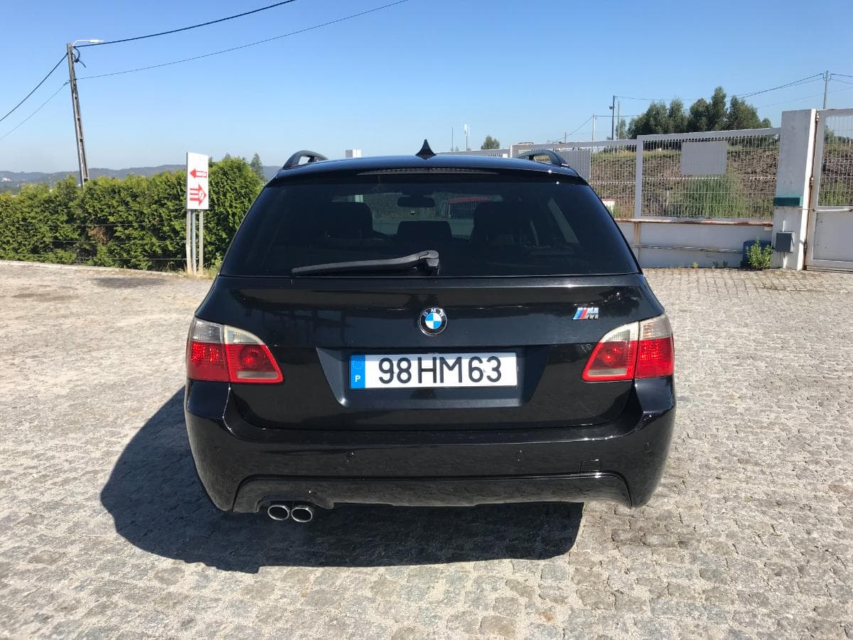 BMW 530D Touring Auto Pack M · Ano 2005 — imagem 6