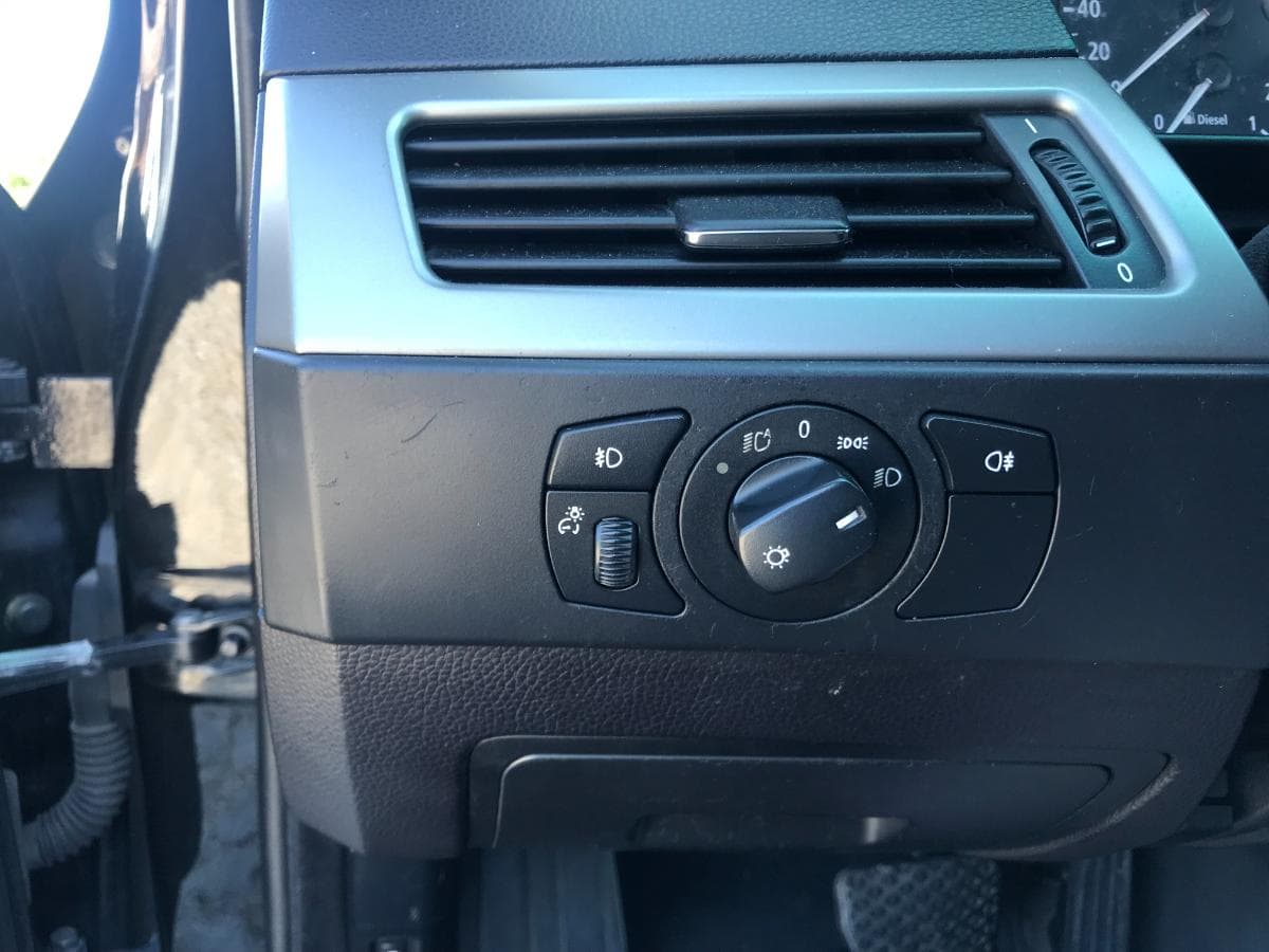 BMW 530D Touring Auto Pack M · Ano 2005 — imagem 26