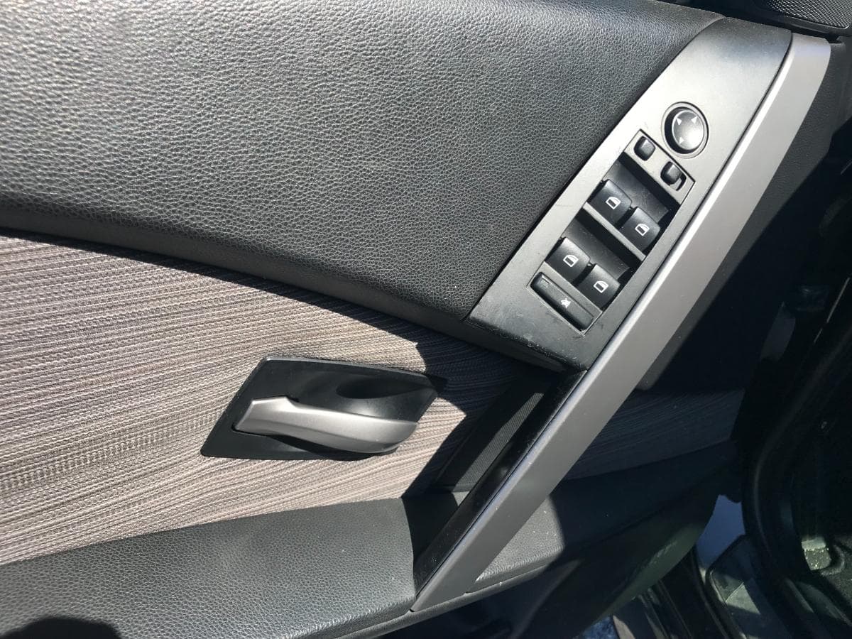 BMW 530D Touring Auto Pack M · Ano 2005 — imagem 40