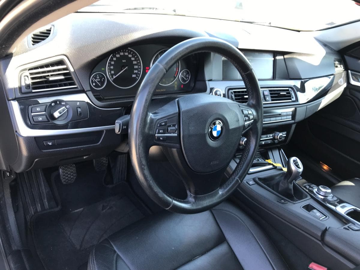 BMW 530D 3.0 · Ano 2010 — imagem 28