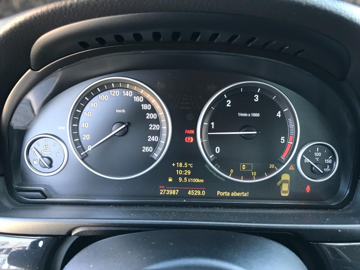 BMW 530D 3.0 · Ano 2010 — imagem 35
