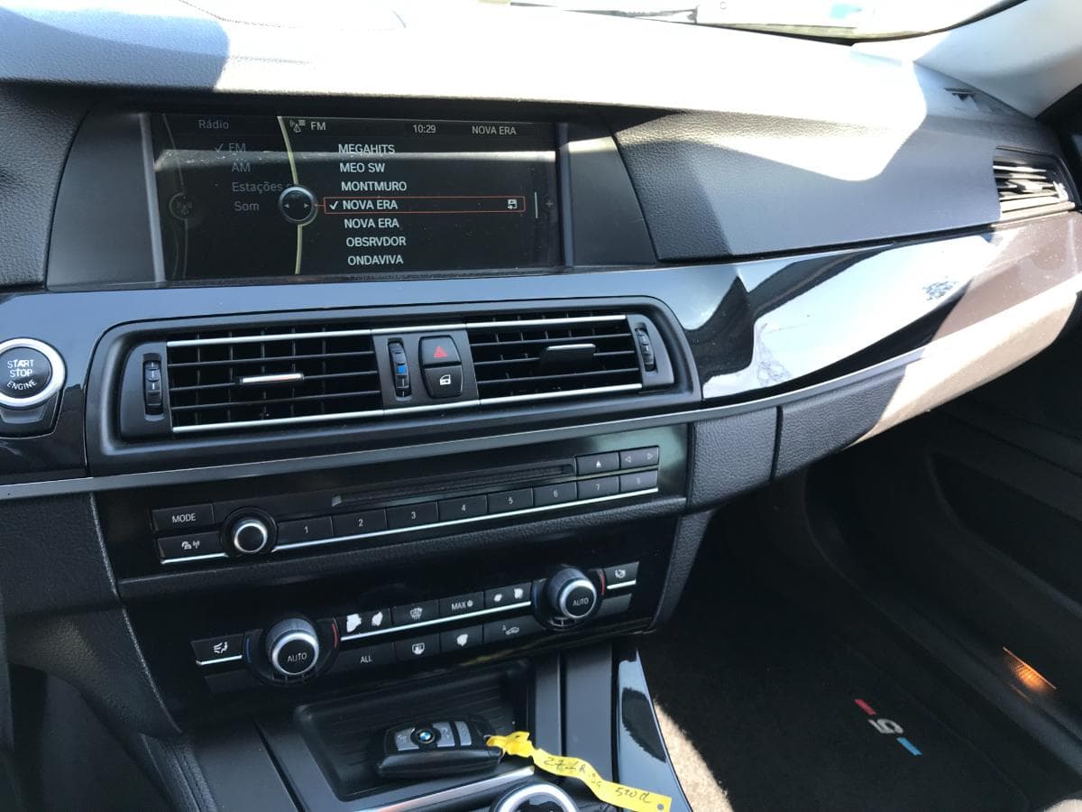BMW 530D 3.0 · Ano 2010 — imagem 37