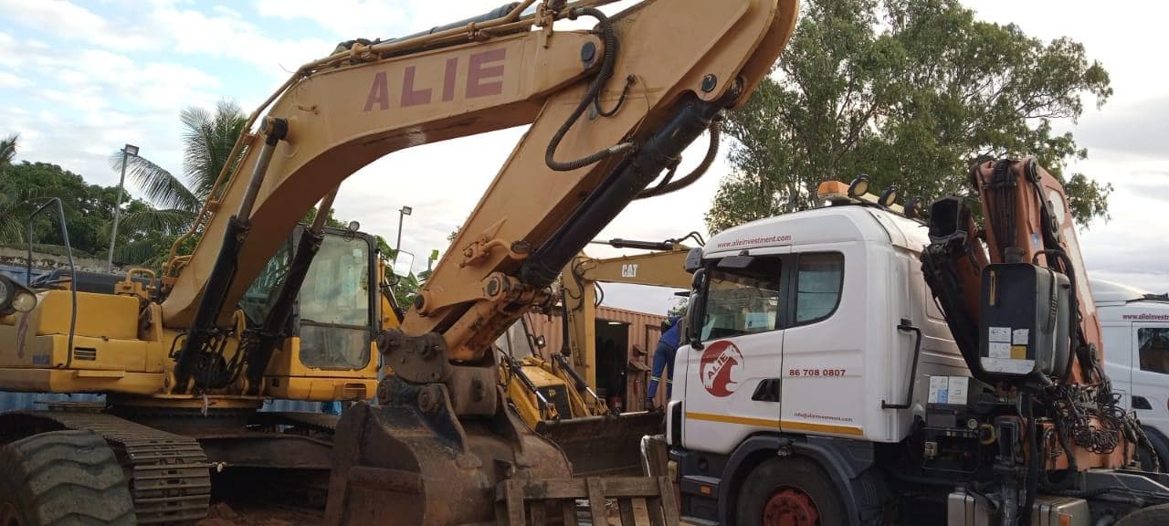 Escavadeira Komatsu PC340 — imagem 13