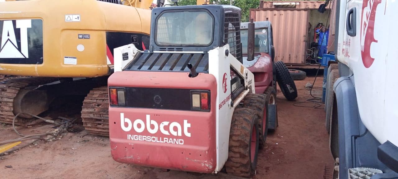 Bobcat S300 4X4
