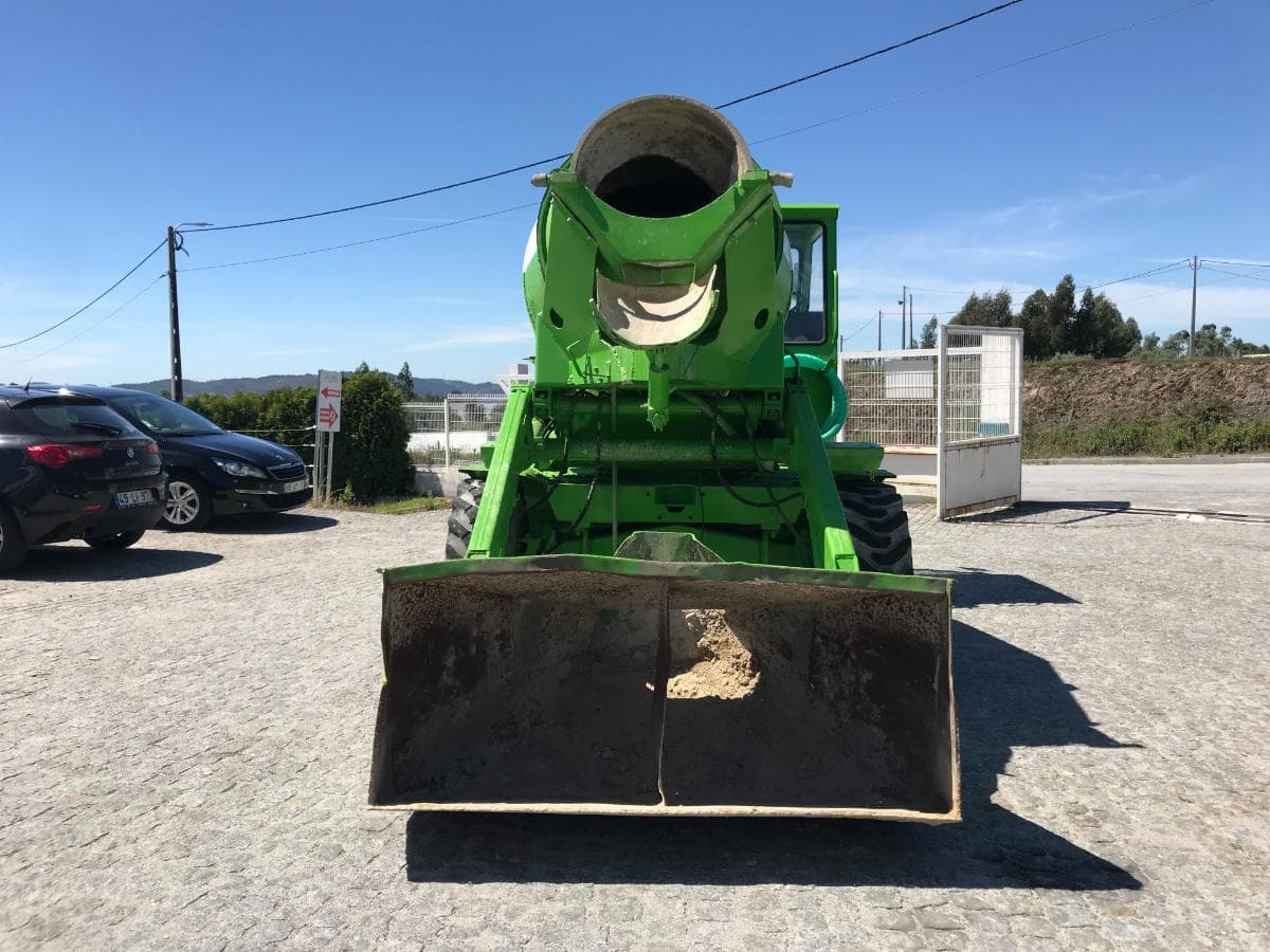 Autobetoneira Merlo — imagen 5