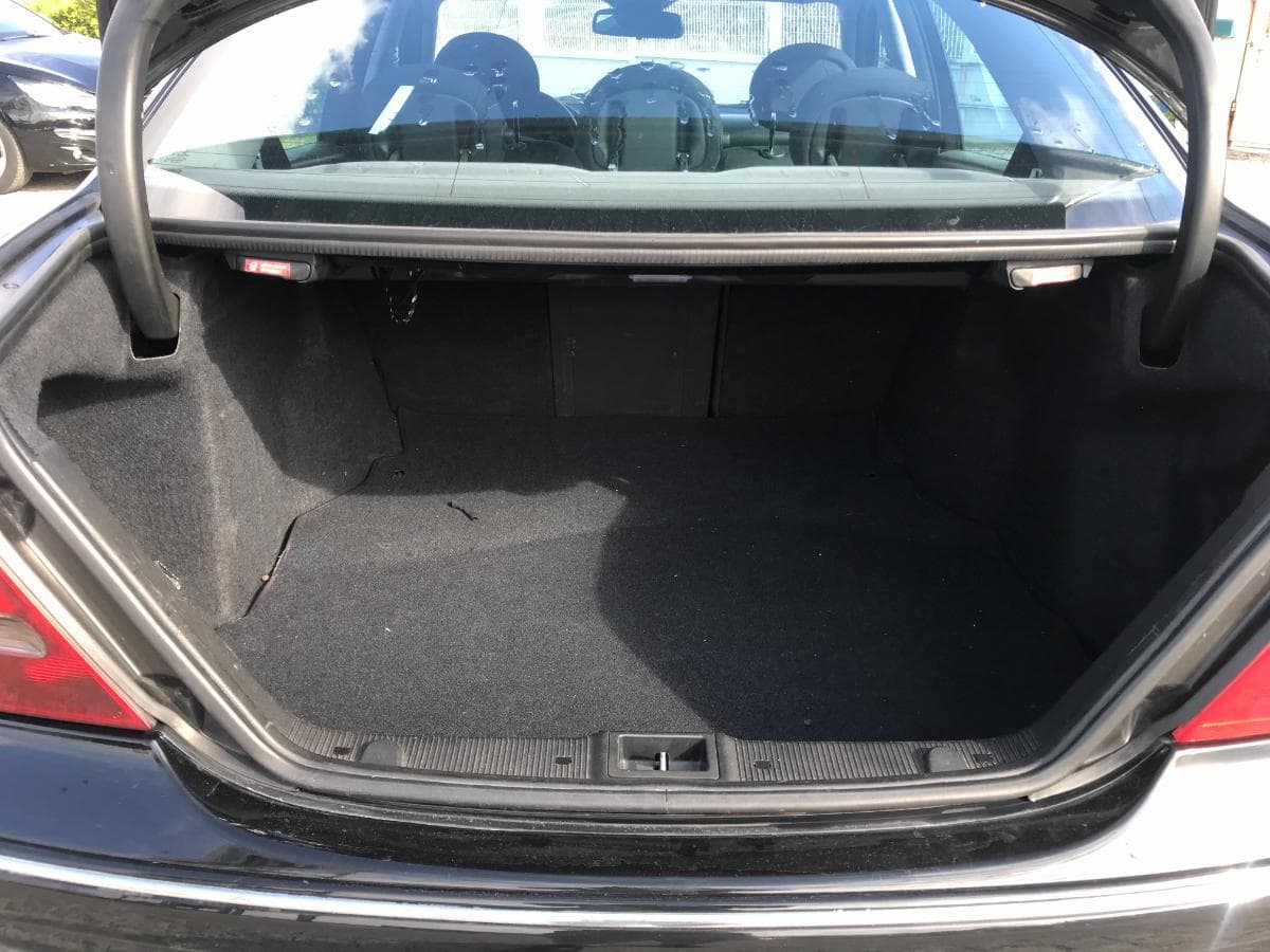 Mercedes-Benz C220 CDI  · Ano 2002 — imagen 8