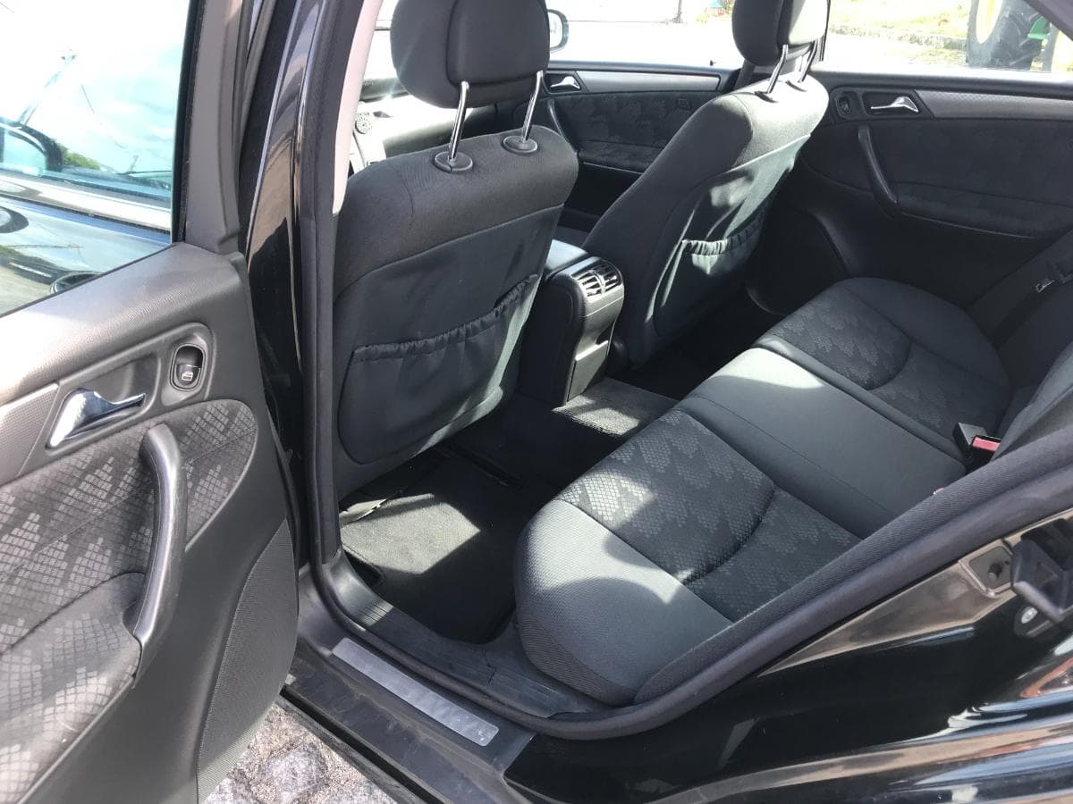 Mercedes-Benz C220 CDI  · Ano 2002 — imagen 19