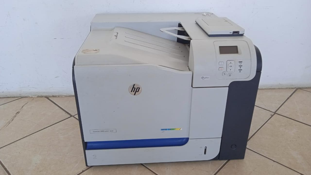 Material Informático ·