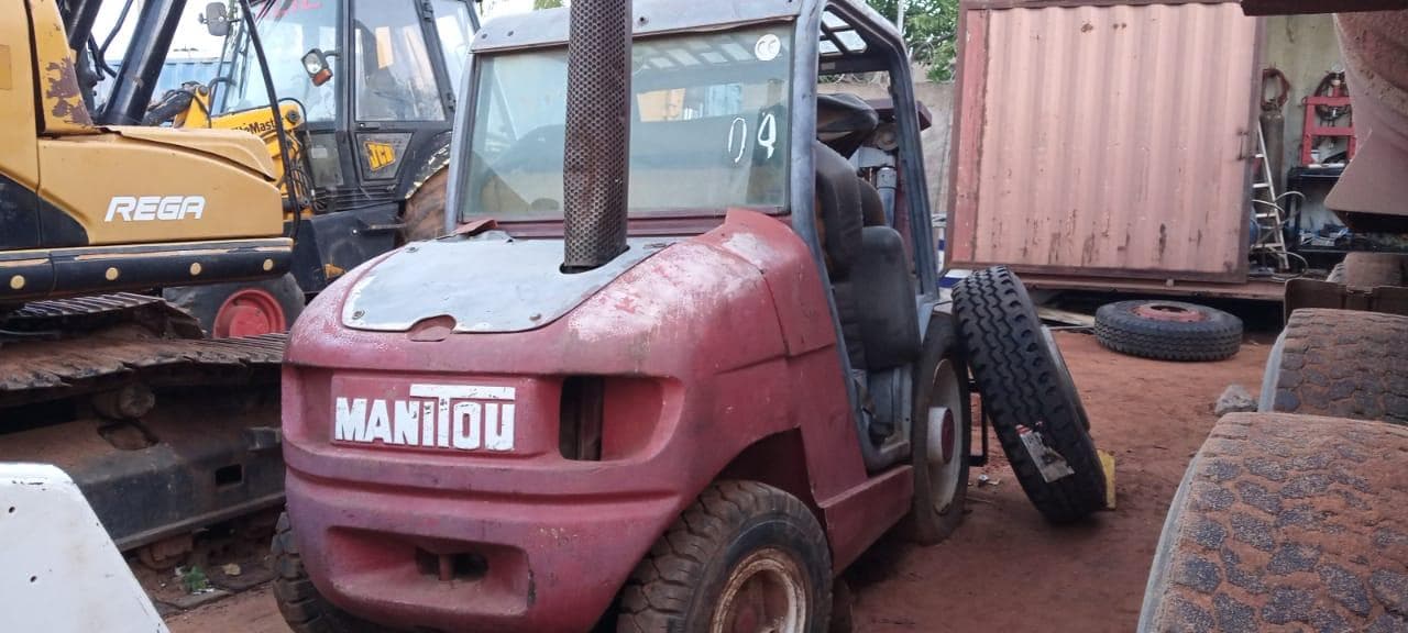 Forklift Manitou