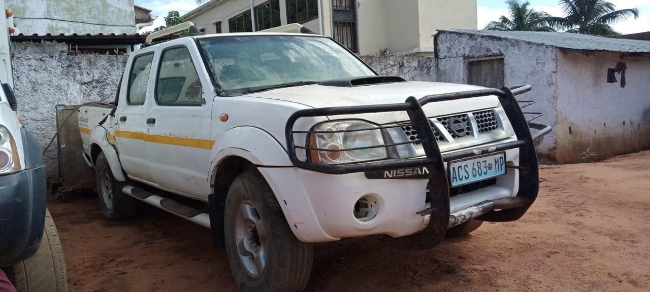 Nissan Hardbody · — imagem 1