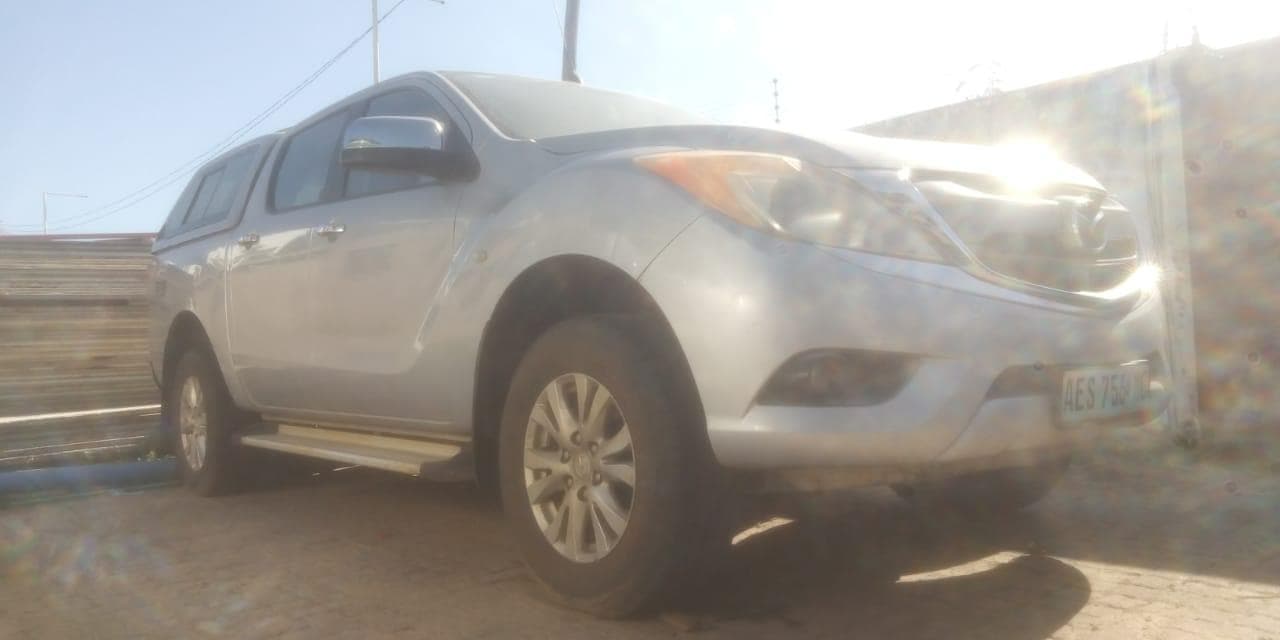 Mazda BT50 · — imagem 3