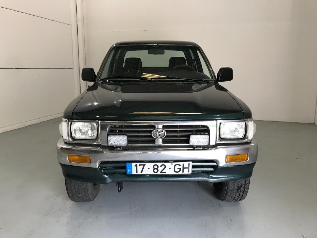 Toyota Hilux 5 Lugares · Ano 1996 — image 2