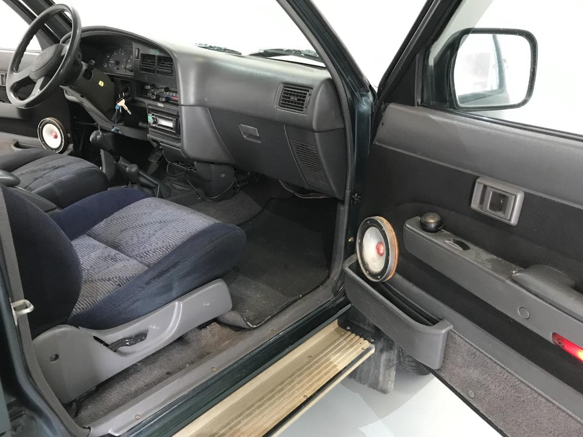 Toyota Hilux 5 Lugares · Ano 1996 — image 18