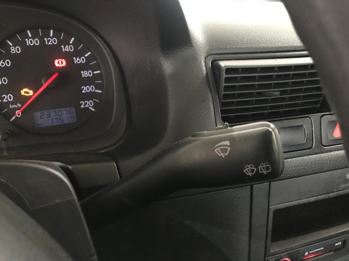 Volkswagen Golf 1.4 · Ano 2002 — imagem 28