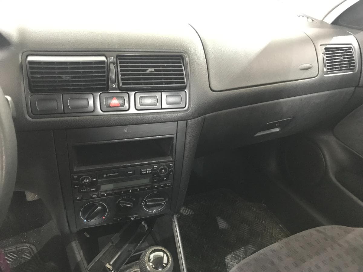 Volkswagen Golf 1.4 · Ano 2002 — imagem 35