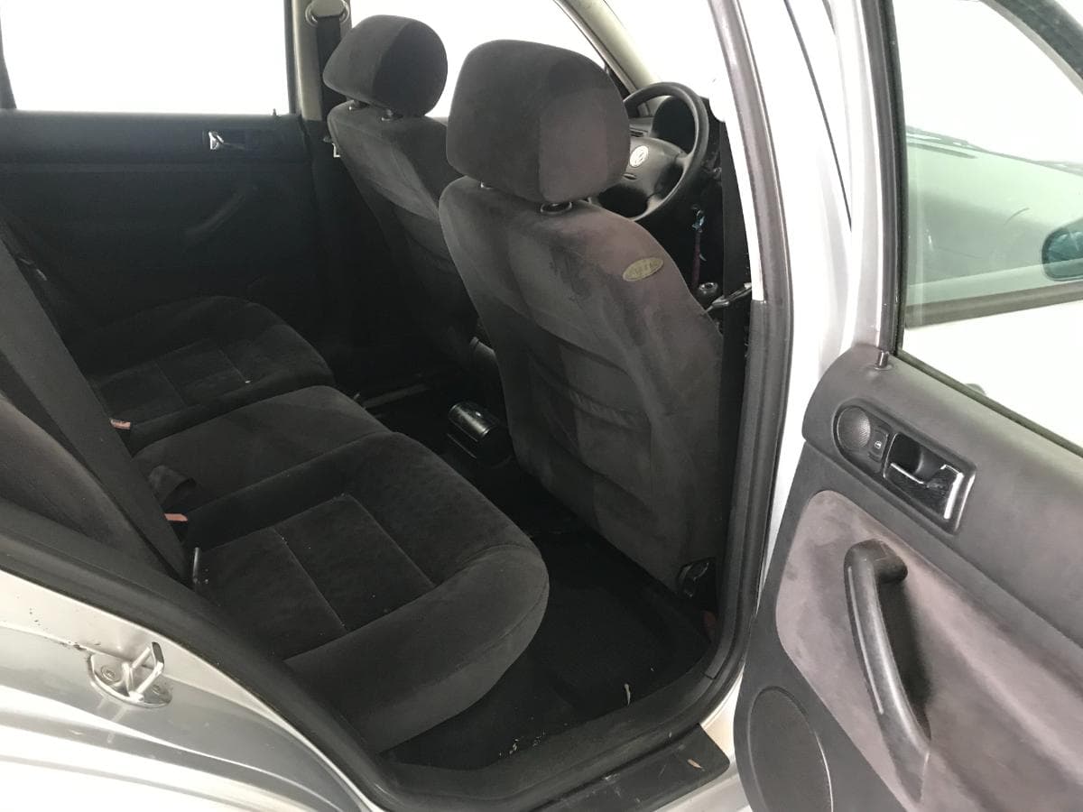 Volkswagen Golf 1.4 · Ano 2002 — imagem 36