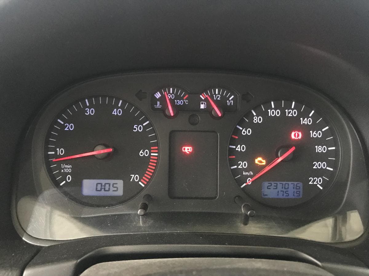 Volkswagen Golf 1.4 · Ano 2002 — imagem 39
