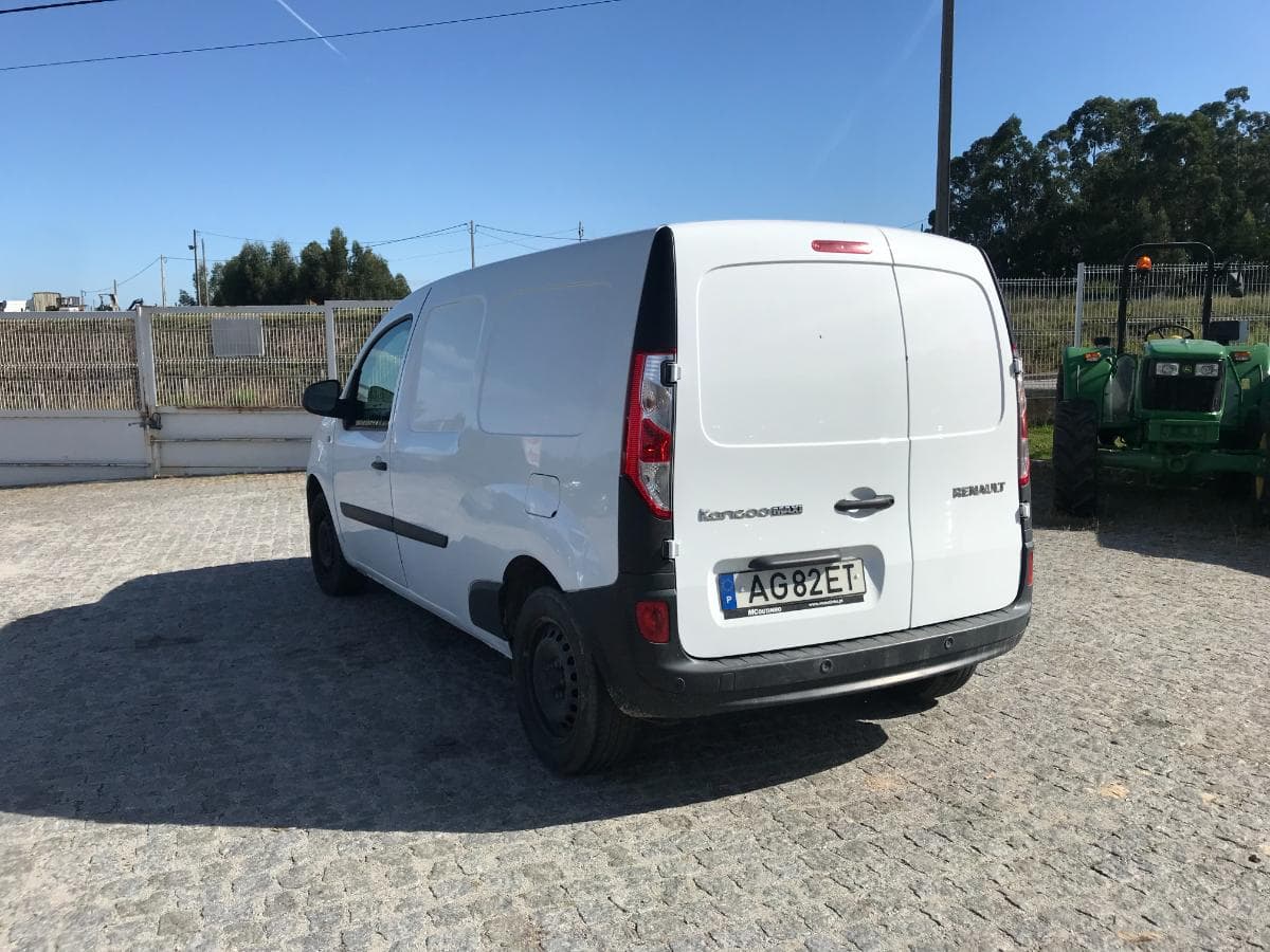 Renault Kangoo 1.5 DCI Maxi · Ano 2021 — imagen 11