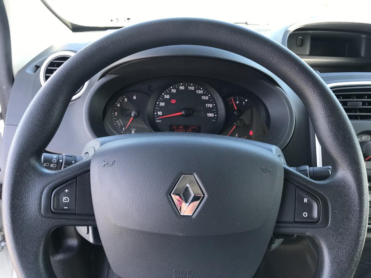 Renault Kangoo 1.5 DCI Maxi · Ano 2021 — imagen 33