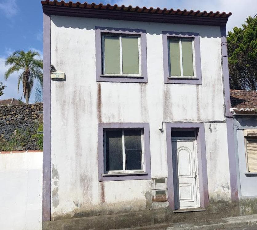Proporção de 1/2 de Moradia · Angra do Heroísmo, Arquipélago dos Açores — imagem 2
