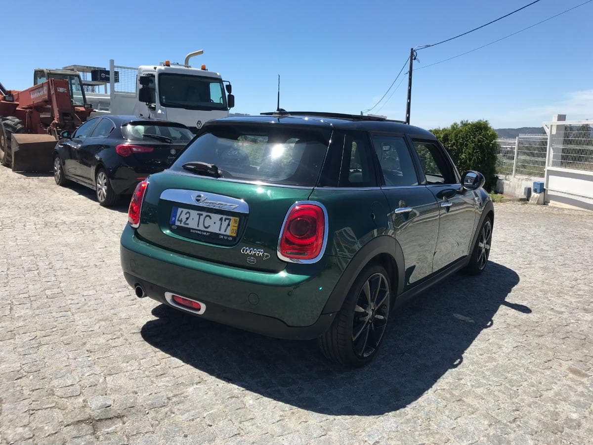 Mini Cooper D · Ano 2016 — imagem 5