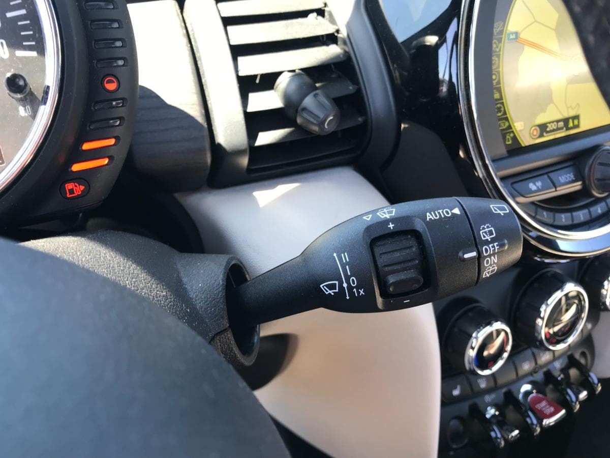 Mini Cooper D · Ano 2016 — imagem 23