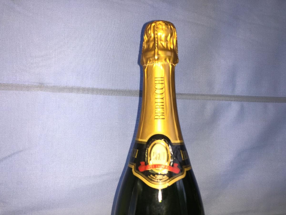 Garrafas de champagne/vinho espumante — imagem 13