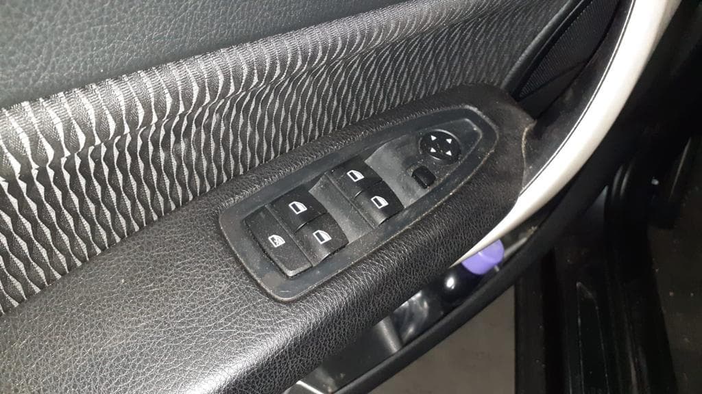 BMW 116D · Ano 2015 — imagen 7