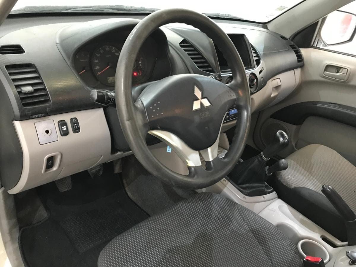 Mitsubishi L200 2.5DI-D · Ano 2015 60-QH-73 — imagem 24