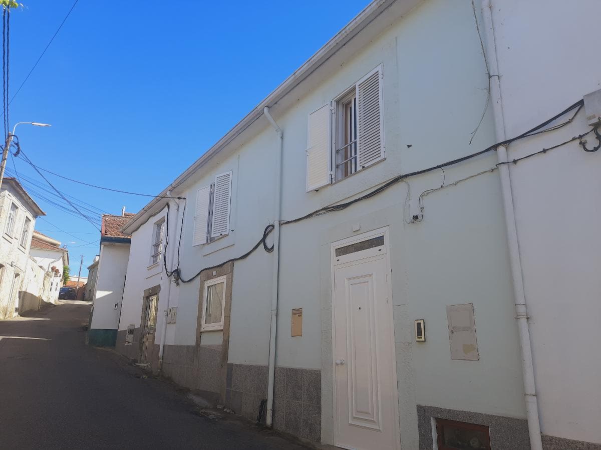 Moradia V2 · Avintes, Vila Nova de Gaia — imagem 1