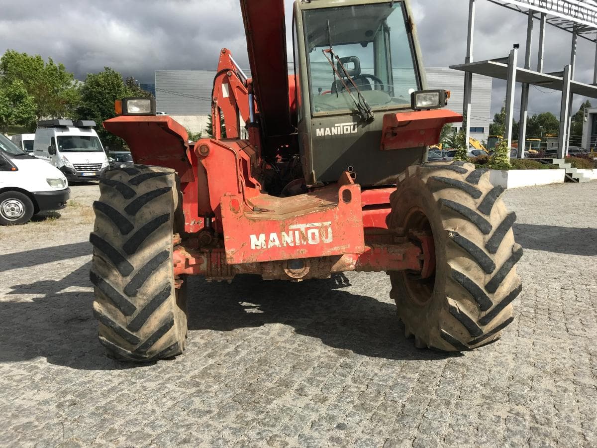 Empilhador Telescópico Manitou MT940 — imagem 8
