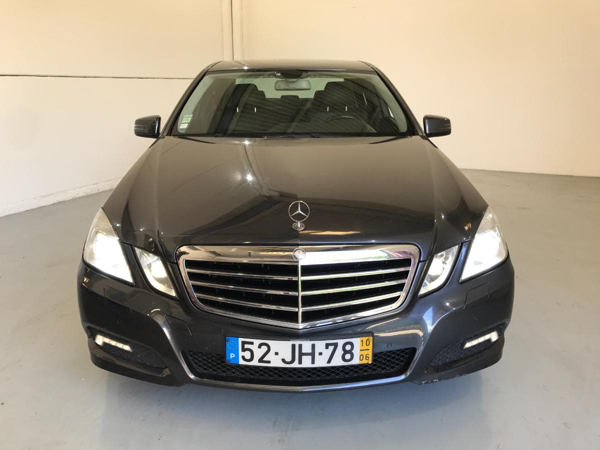 Mercedes-Benz E220 CDI · Ano 2010 — imagen 4
