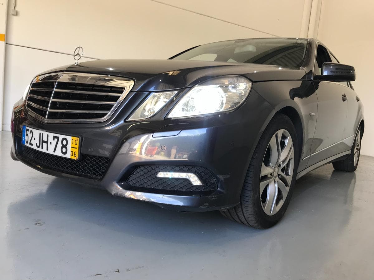 Mercedes-Benz E220 CDI · Ano 2010 — imagen 2