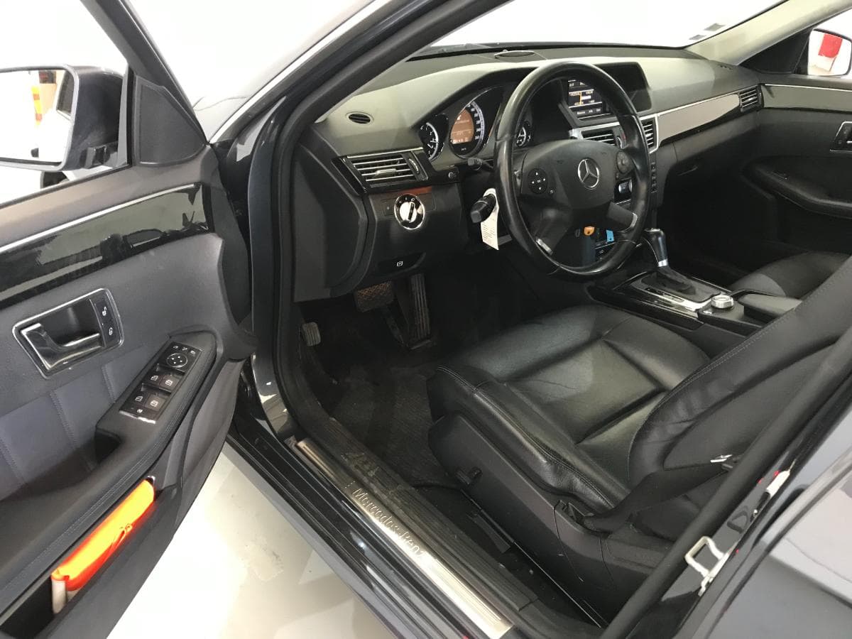 Mercedes-Benz E220 CDI · Ano 2010 — imagen 24
