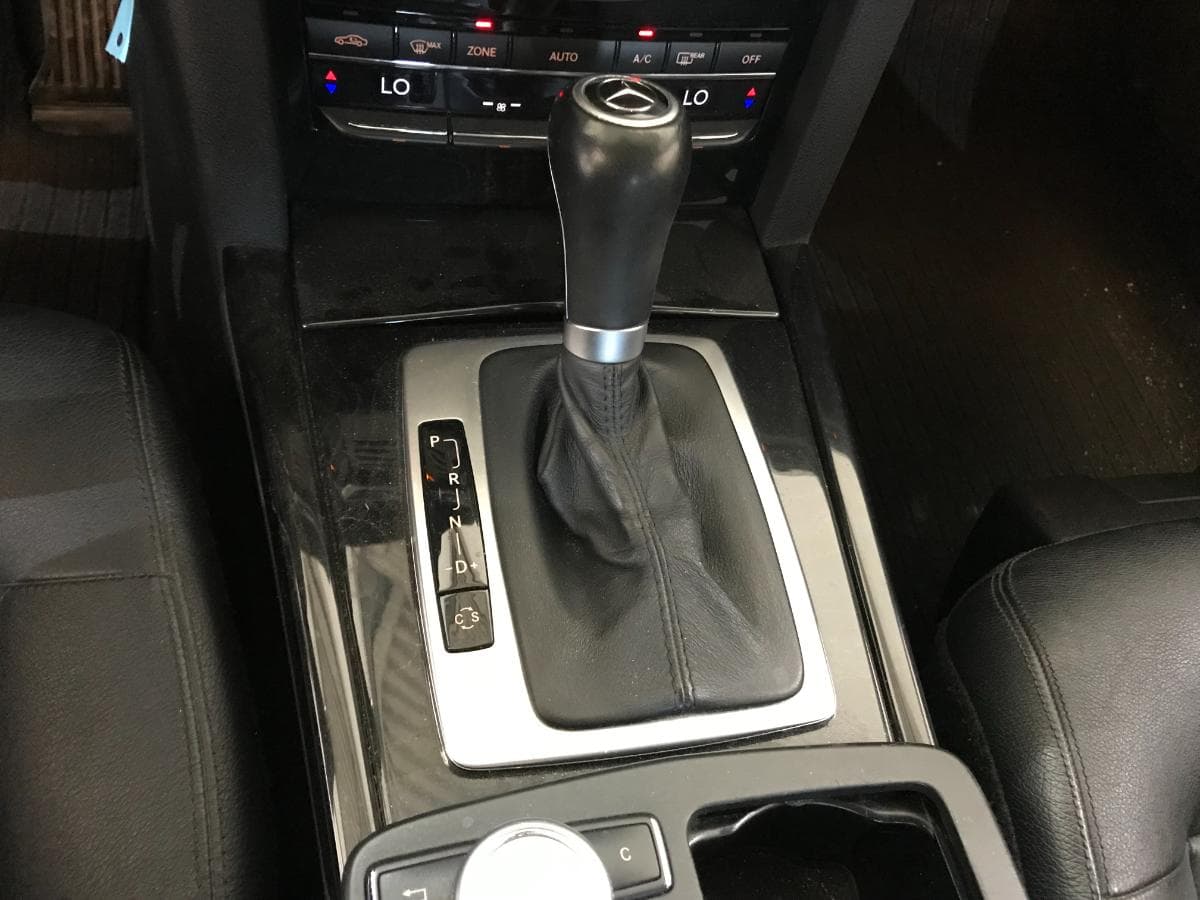 Mercedes-Benz E220 CDI · Ano 2010 — imagen 26