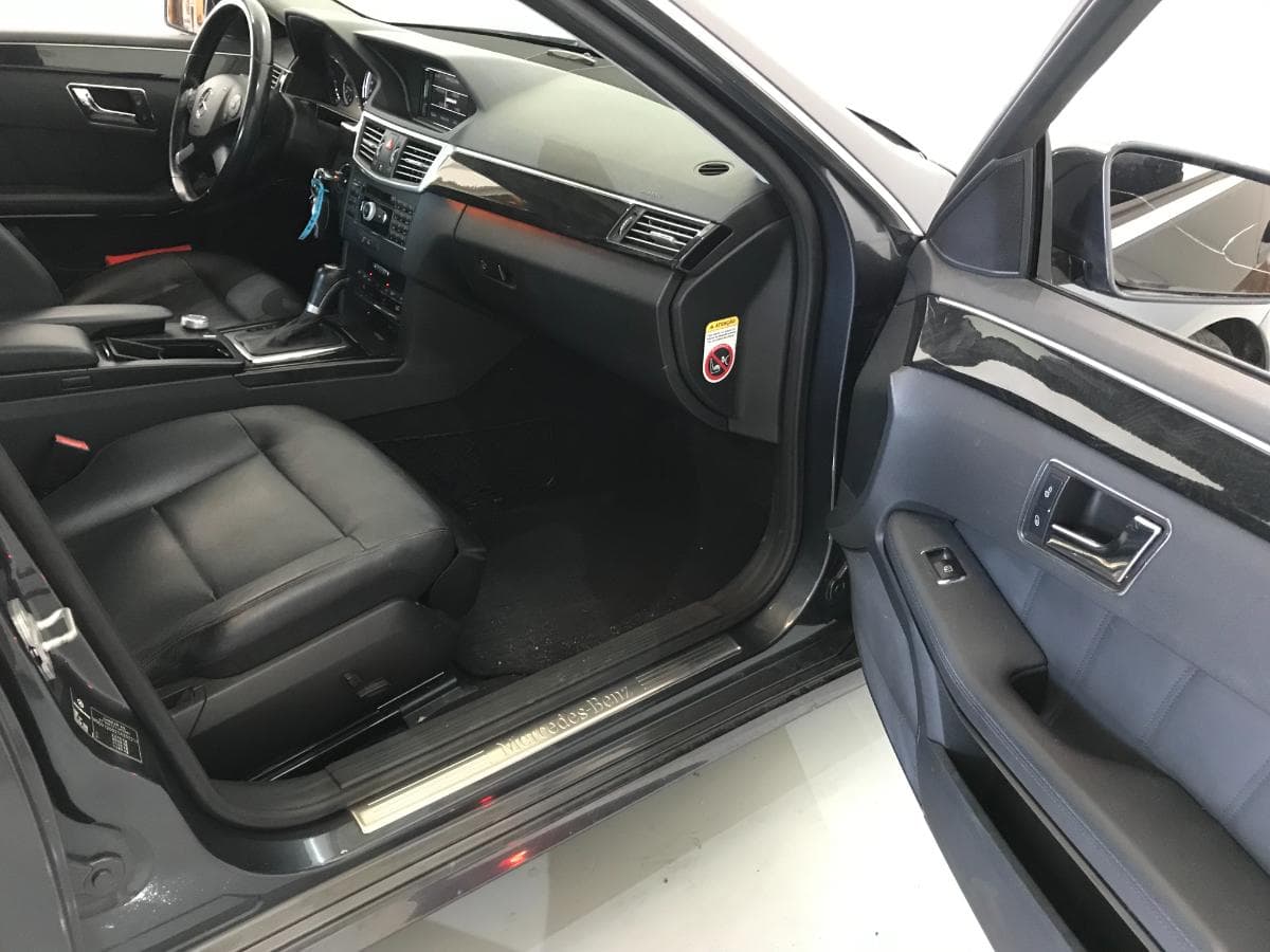 Mercedes-Benz E220 CDI · Ano 2010 — imagen 33